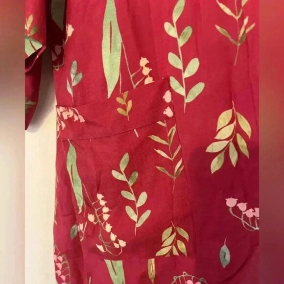 - NWT Uncommon Goods birth month robe MAY size M/L - Picture 3 of 9